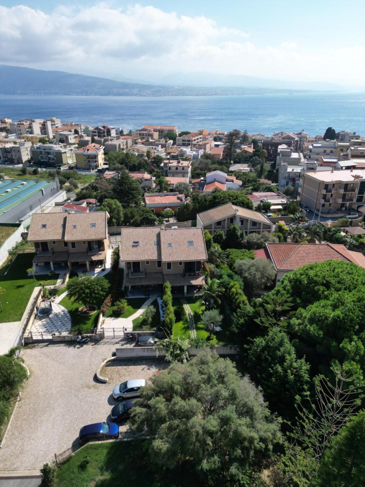 Bed and Breakfast Domus Aurige Messina Esterno foto
